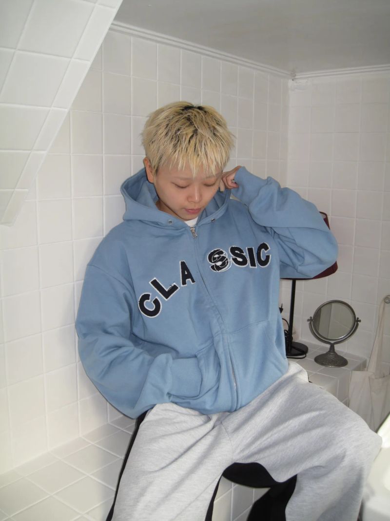 Mokey（モーキー）の「[UNISEX] S11 ヘビージップアップフーディー (3 Colors)（トップス）」