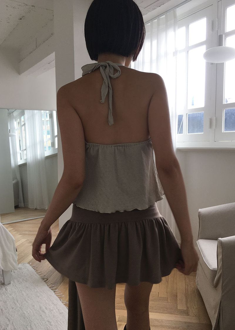 PIG HALTER PUNCHING SLEEVELESS