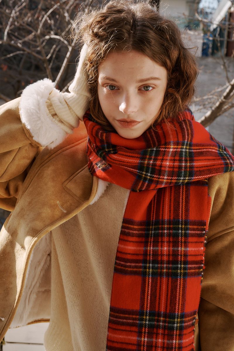 Fringe wool muffler (Red check)