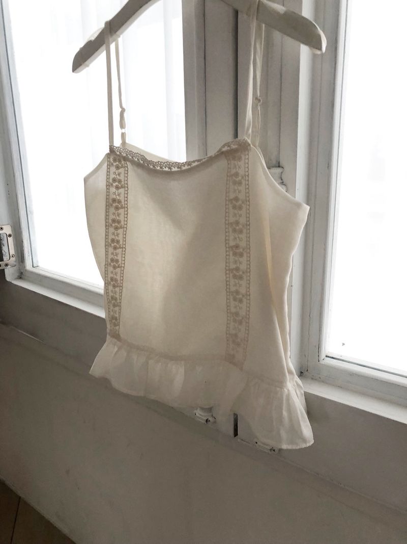 Lace Sleeveless Blouse