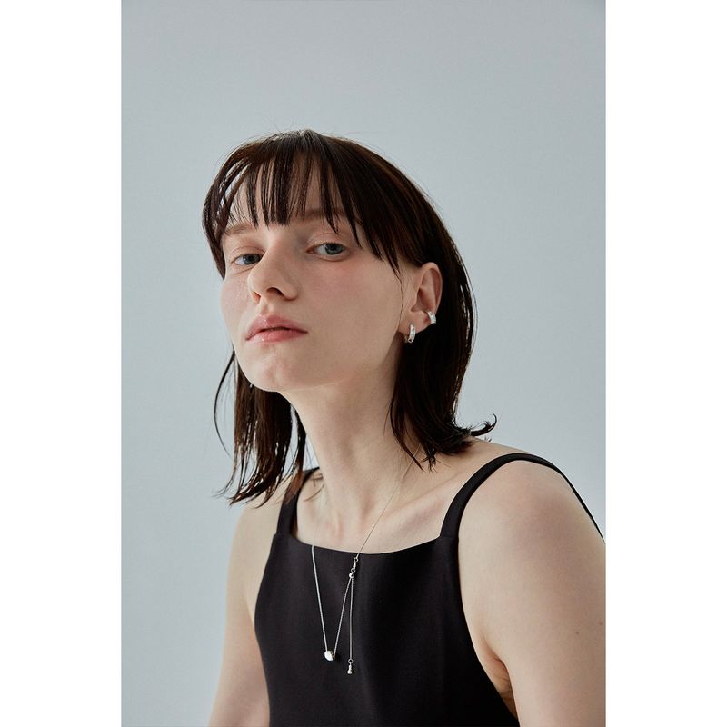 E.002/SIGNATURE TAG EAR CUFF