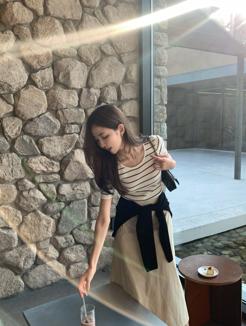 Loop Slim Striped Short Sleeve Knit / 1 colors