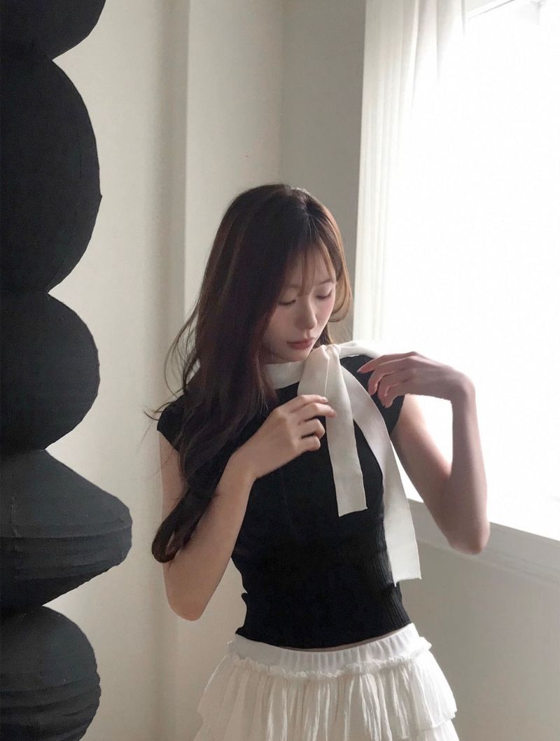 cloudemotion（クラウドエモーション）の「[ exhibition look🖤 ] mono glam tie top（Tops）」
