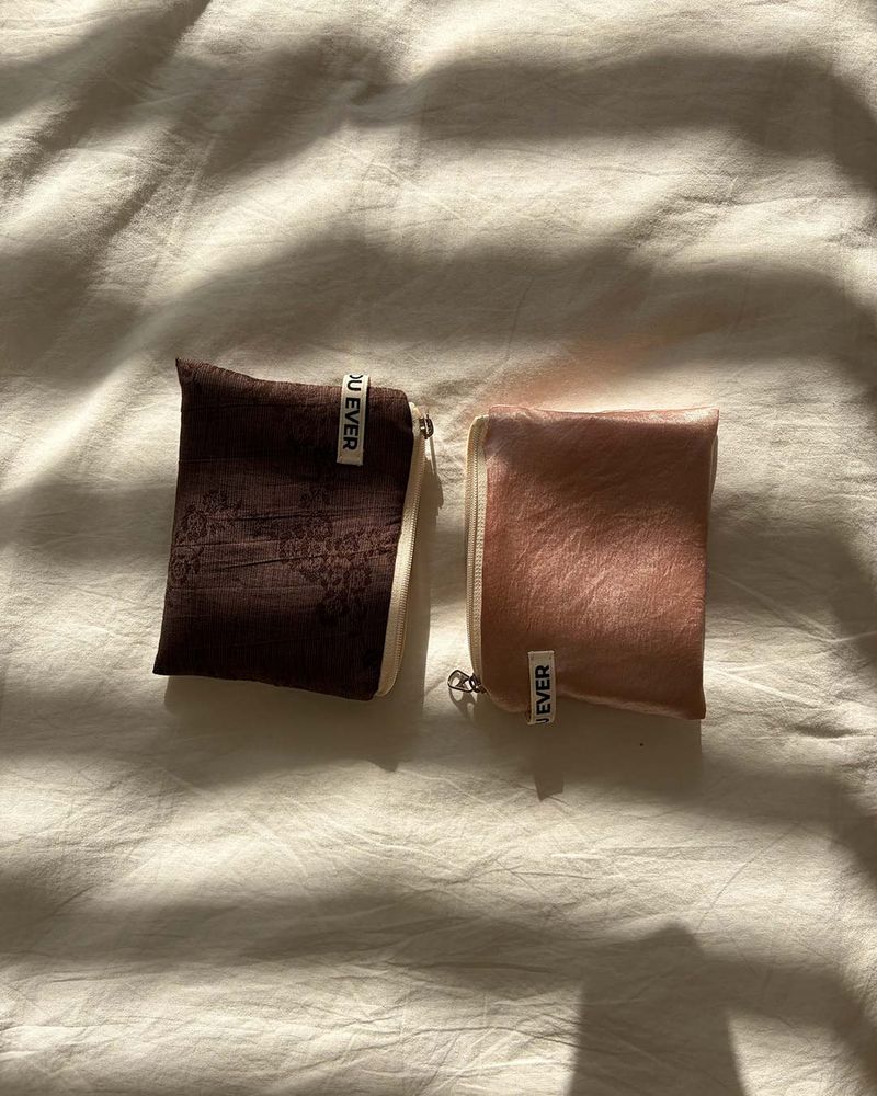 Linen floral flat pouch - brown , S size