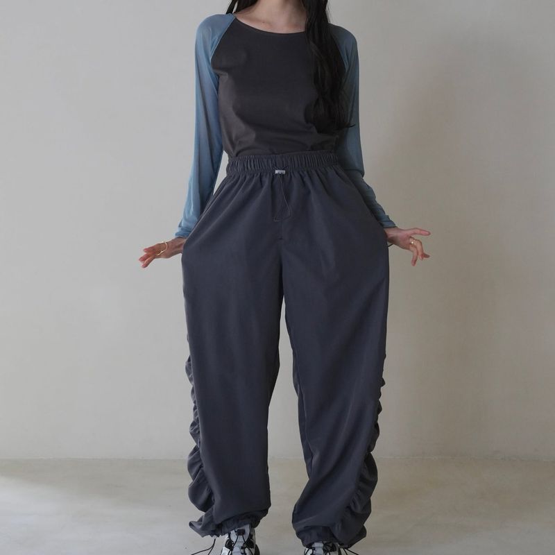 side frill pants