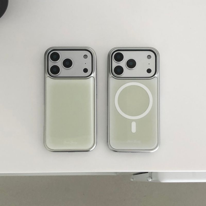 dust dusty(ダストダスティ)の「green silver bumper case(Smartphone Accessories)」