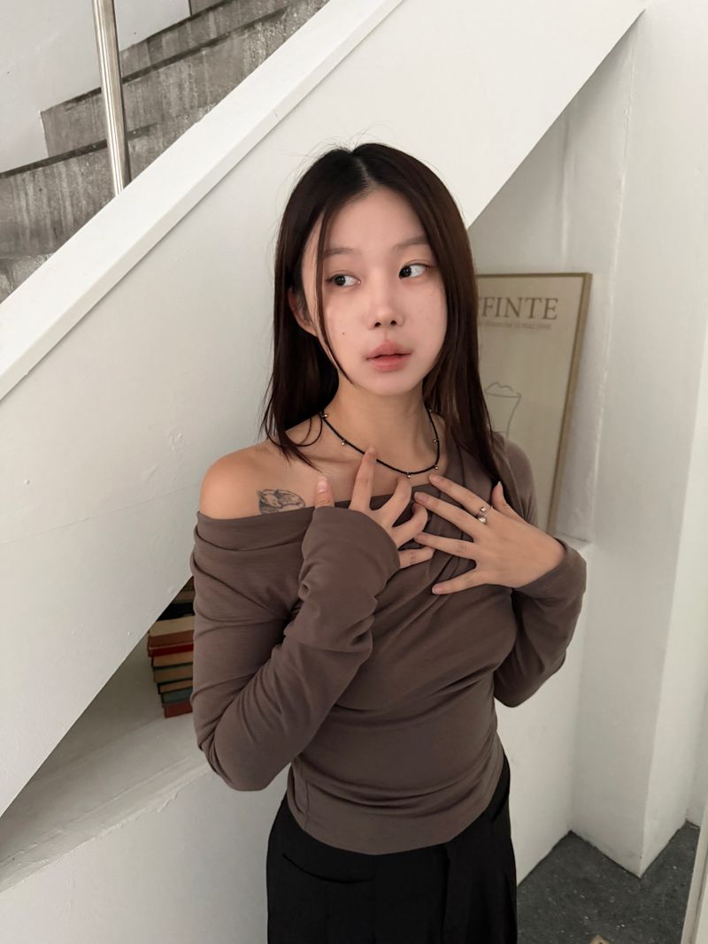 Tiny Beat Necklace