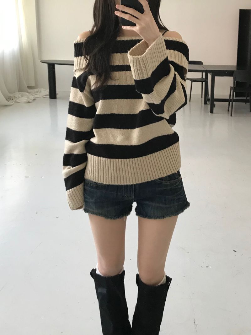 Kitten（キッテン）の「Tommy Stripe Off Knit (2 colors)（Tops）」