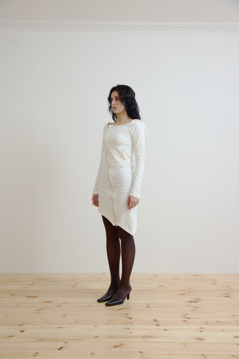 HIKOU OFFSHOULDER HOODIE OPS (IVORY)