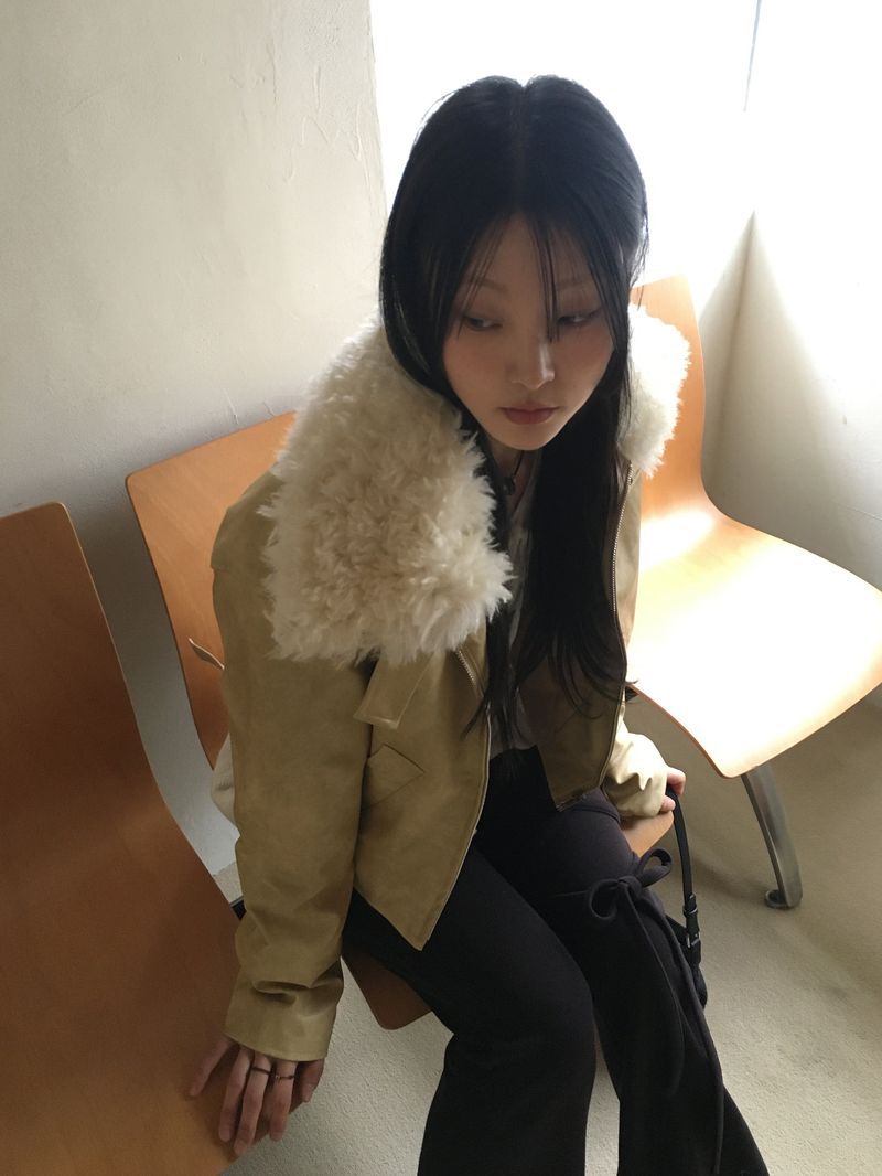 WONDER WONDER(ワンダーワンダー)の「Allt Collar Fur Belt Strap Leather Jumper(Jackets/Outerwear)」