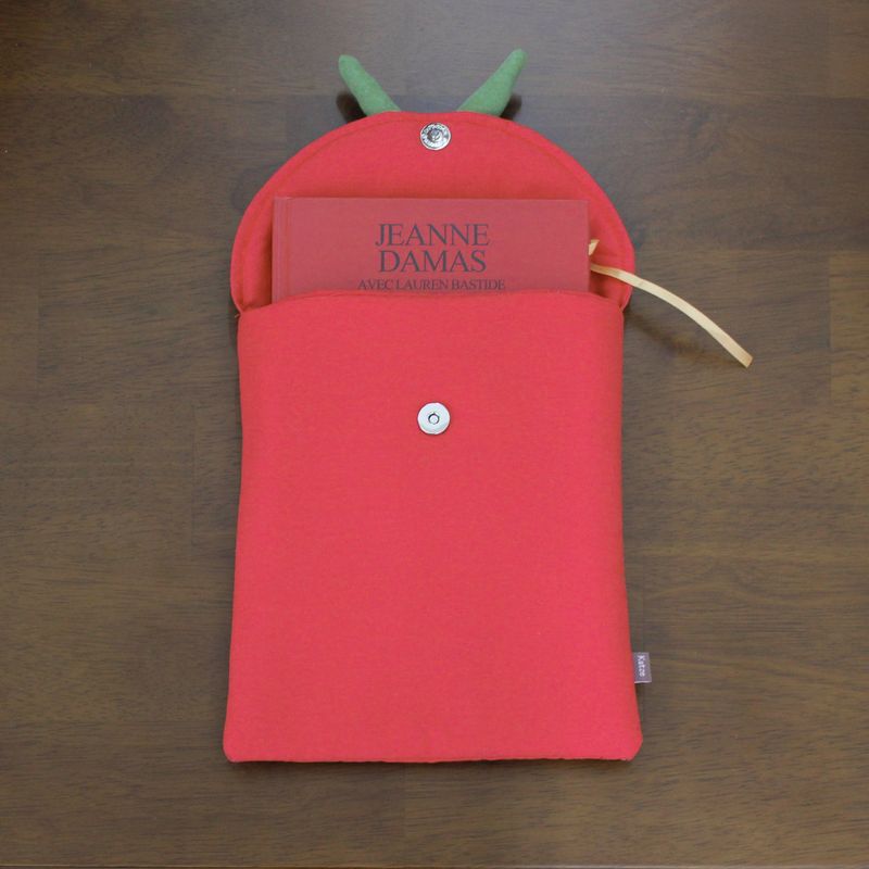 Tomatoes: Book pouch