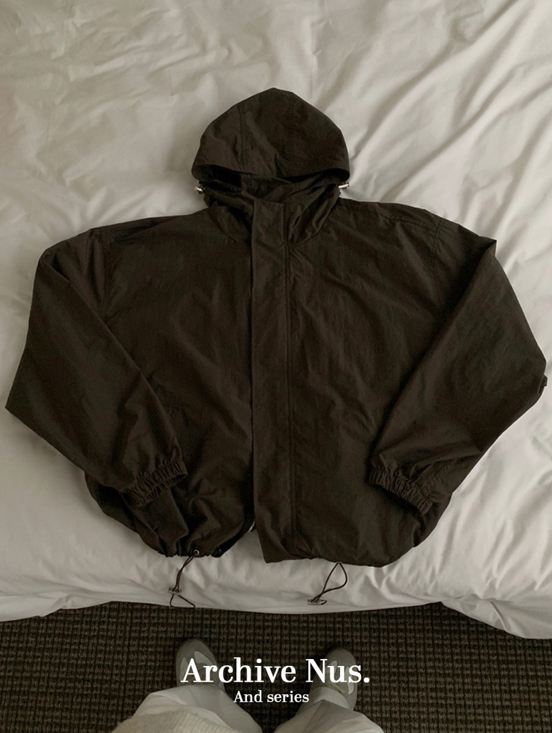 Nus. Hood Wind Jacket (Brown)