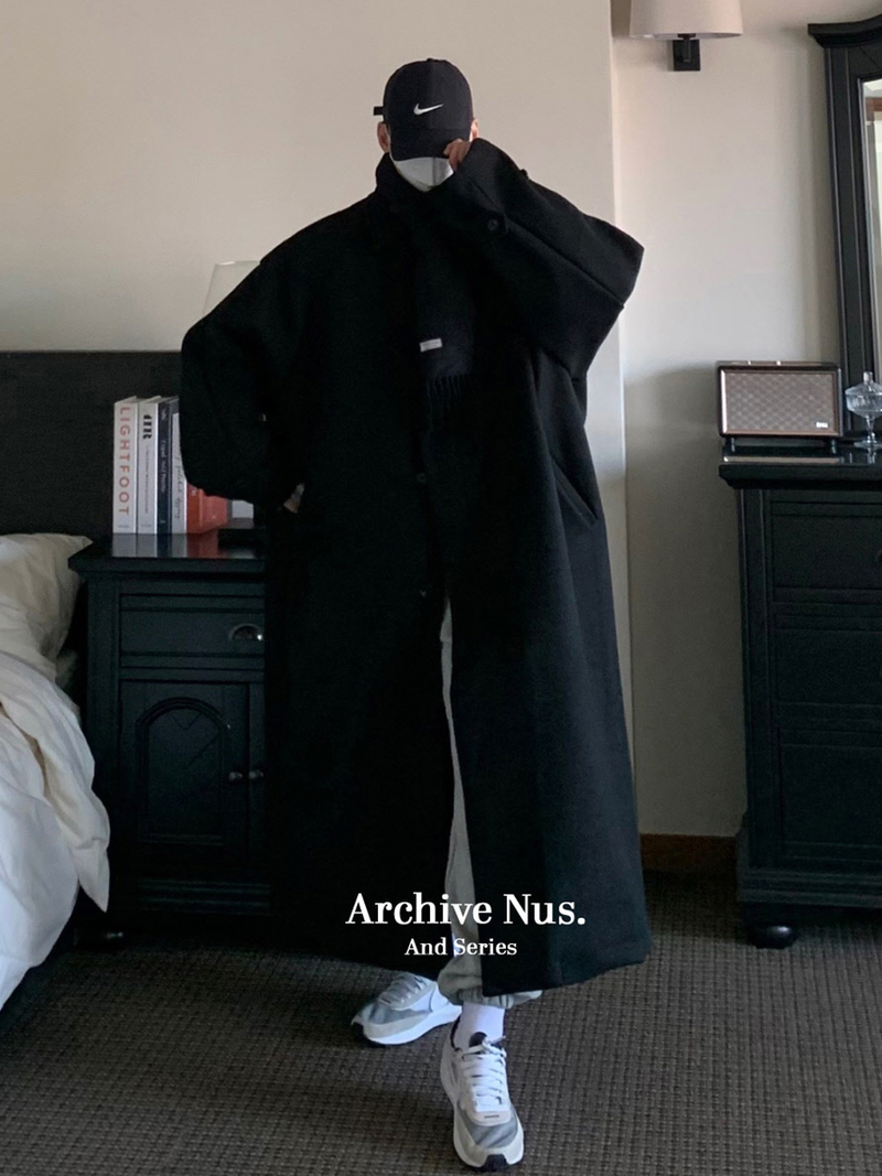 Nus. Wool Coat