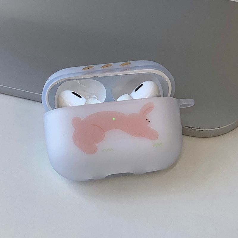 Rabbit Carrot AirPods Case_matt