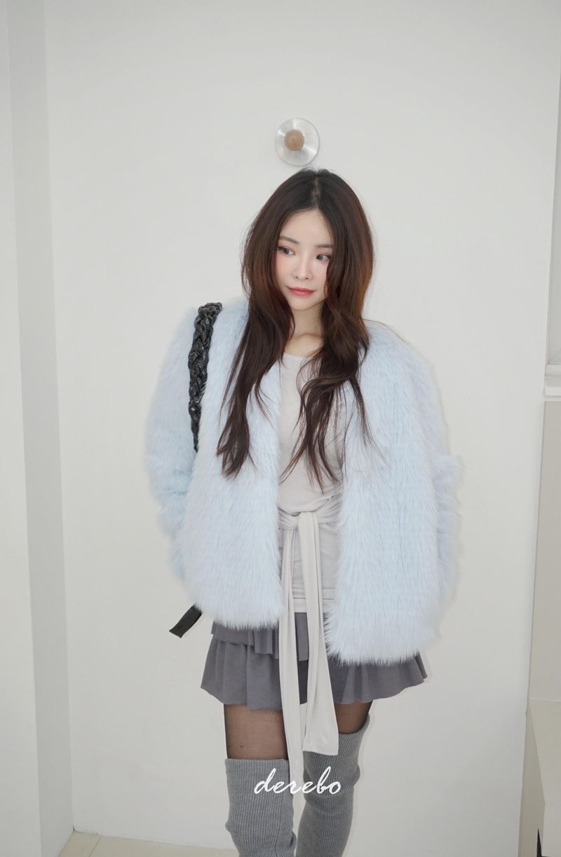 Sky Cloud No Collar Fur Jacket
