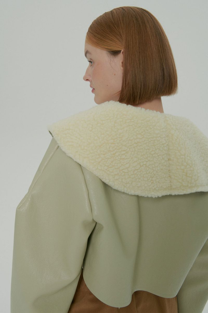 CROP SHEARLING JACKET / IVORY