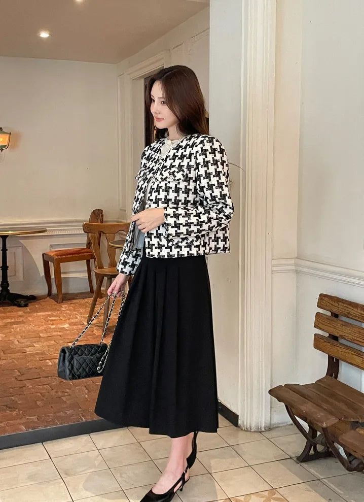 Envo Stretch Pleated Long Skirt