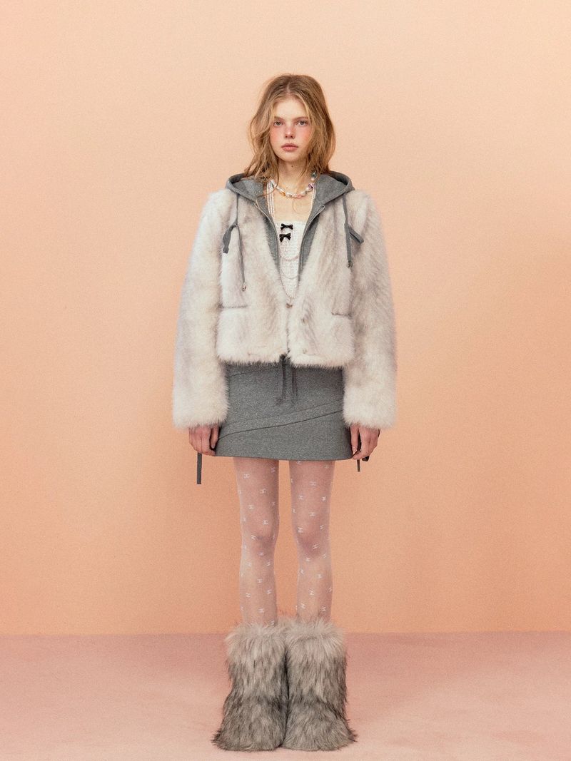 White Foxy Unique Cropped Fur Jacket