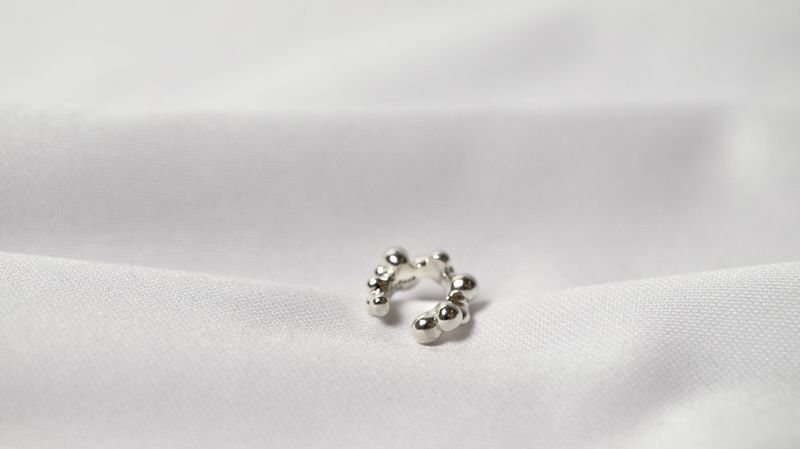 H EARCUFF