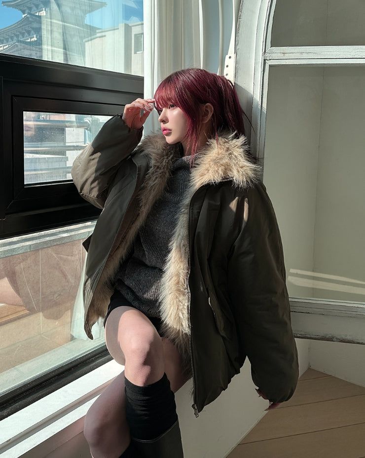 Snug Trimming Fur Bomber Jumper