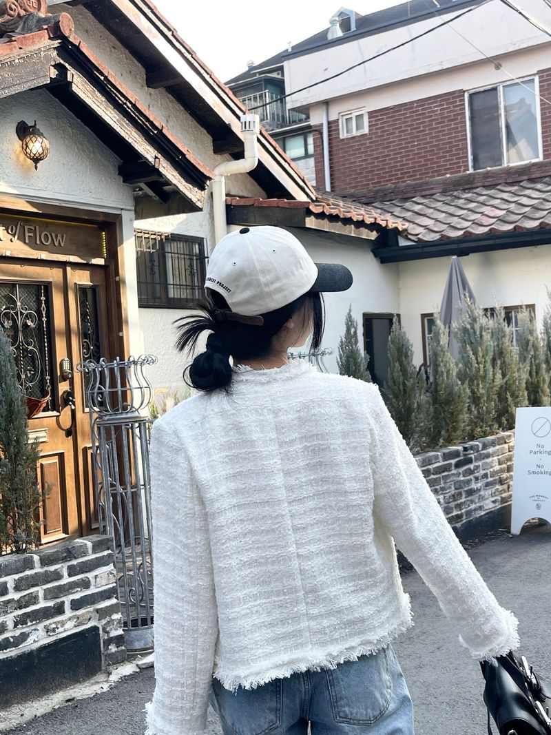 Round pocket tweed jacket