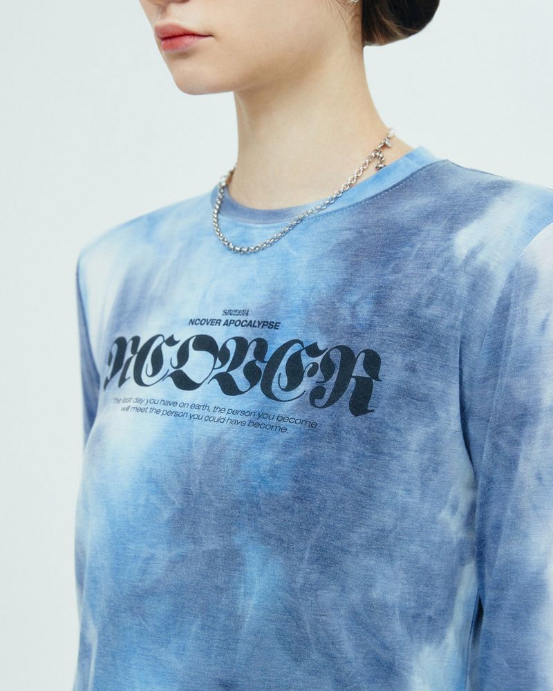 ROMAN TYPO TIEDYE LONG SLEEVE-BLUE