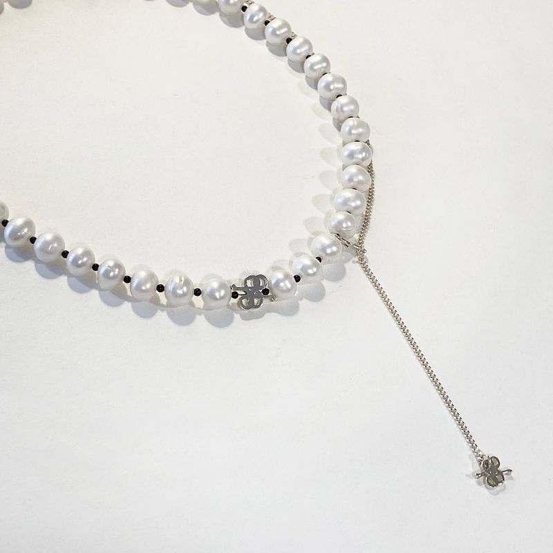 Drop Pearl Necklace