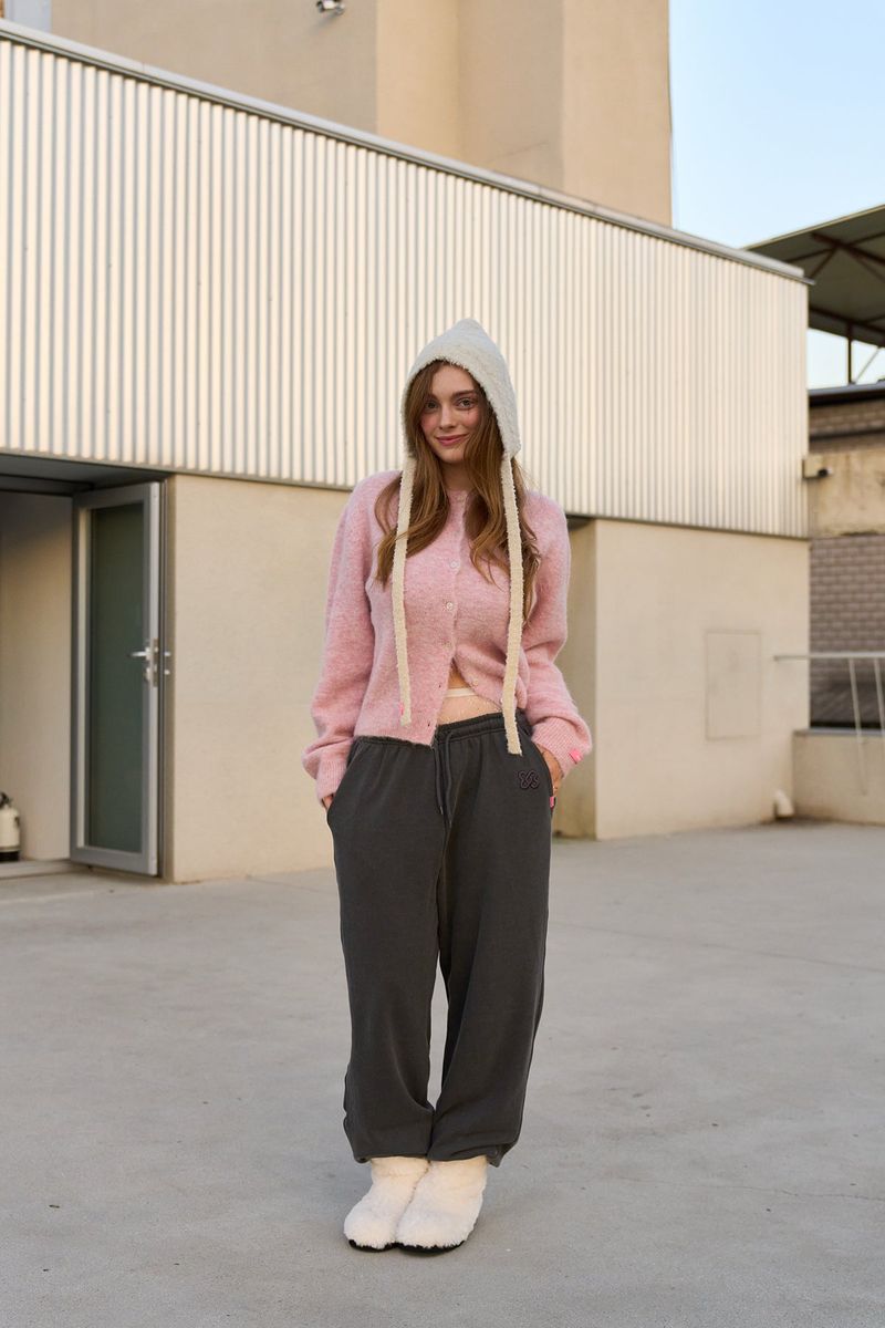 CLASSIC BUTTON CARDIGAN PINK