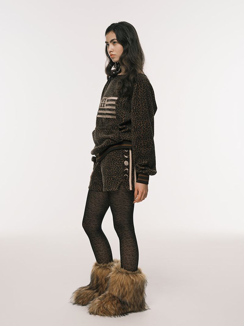 NYXX（エヌワイエックスエックス）の「P.O.M FLUFFY SHORTS BROWN（Pants）」