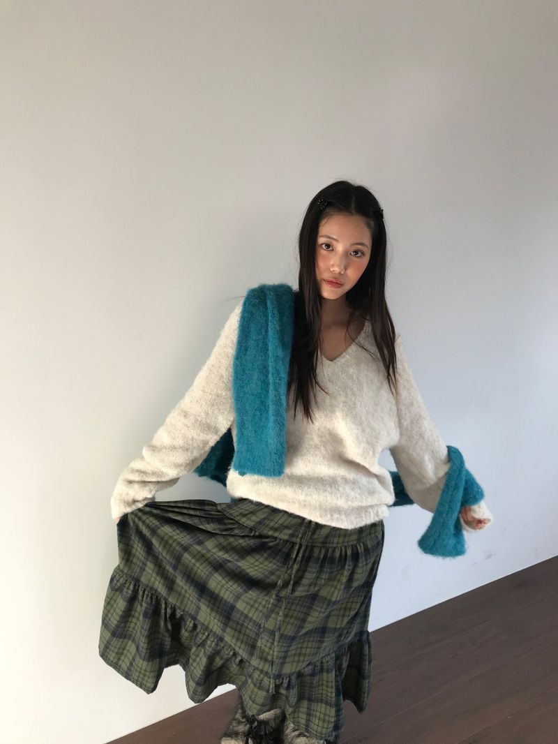 Windy Checkered Long Skirt (1color)