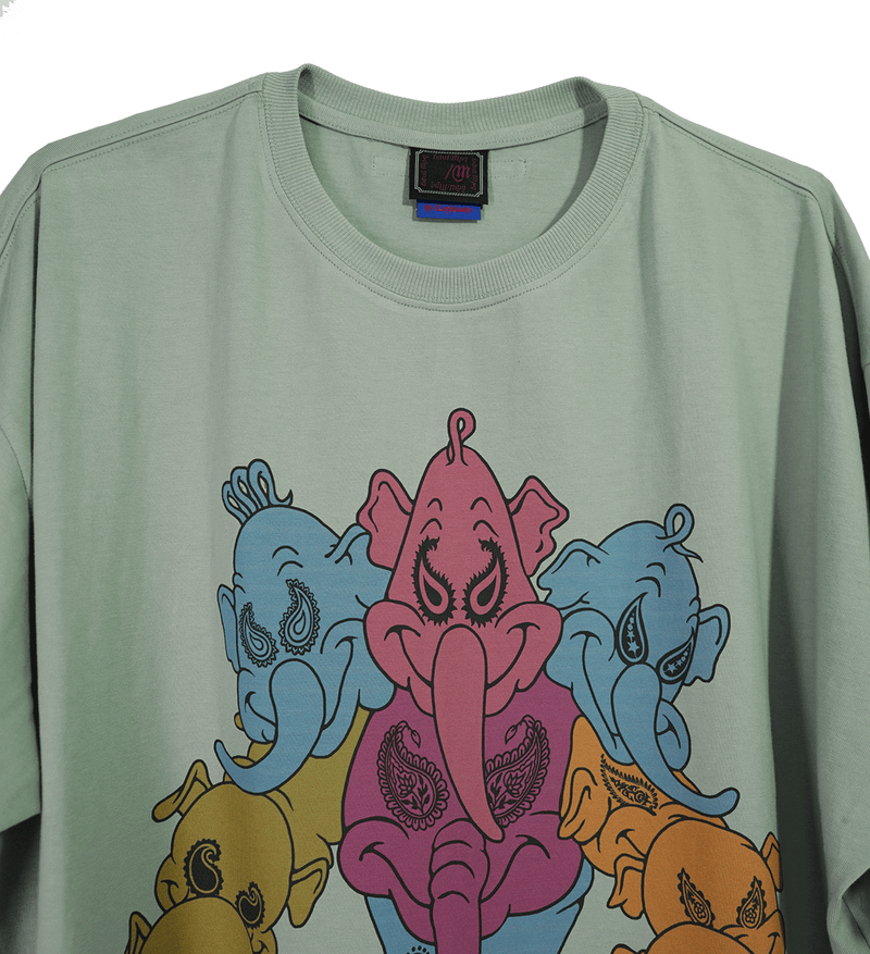 オーバーフィットTシャツ