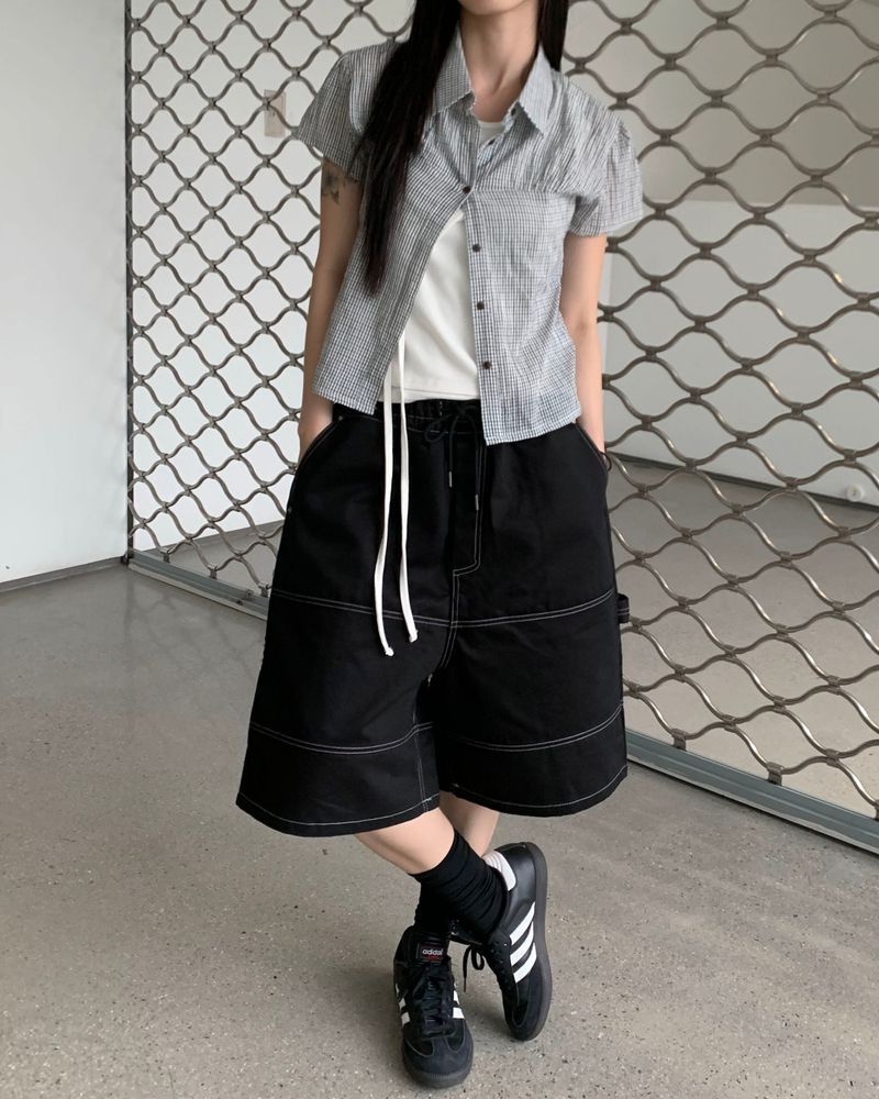 Small check shirts
