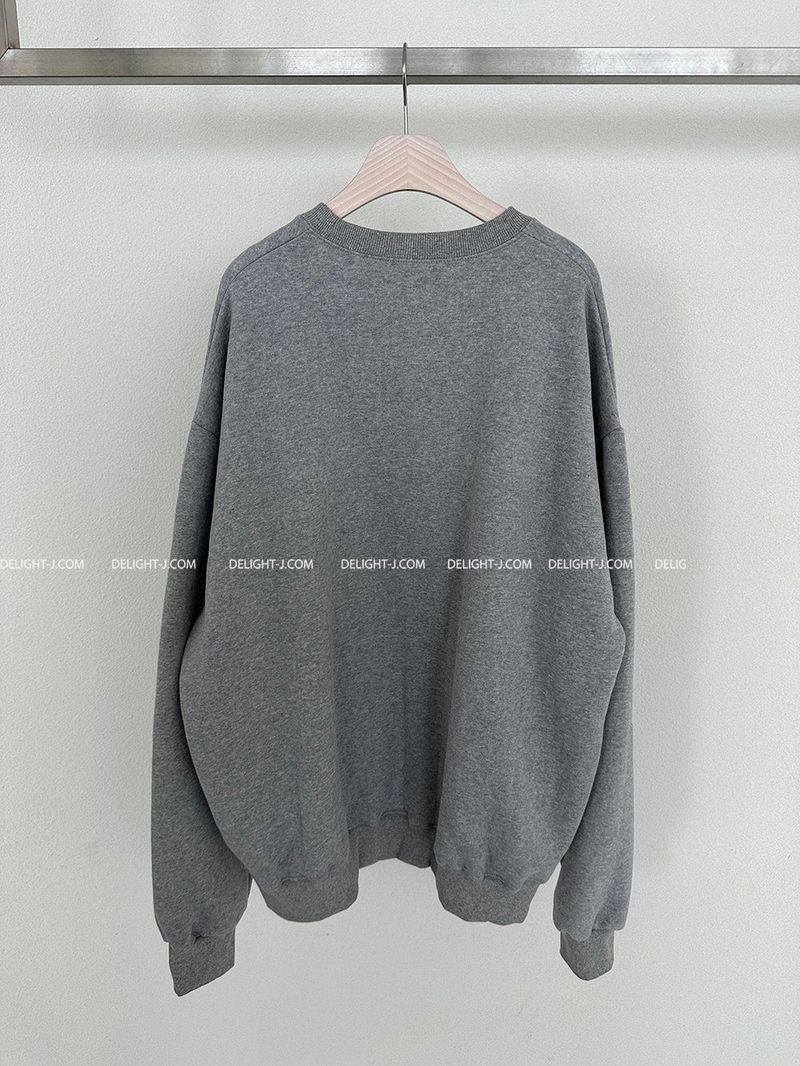 [UNISEX] Wool napping flower oversized fit sweatshirt
