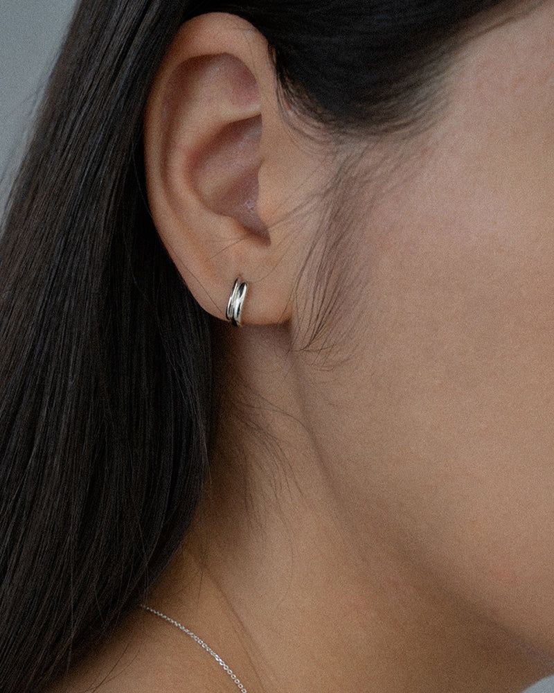 NORMALLEE（ノーマリー）の「[White gold] リニングピアス（アクセサリー）」