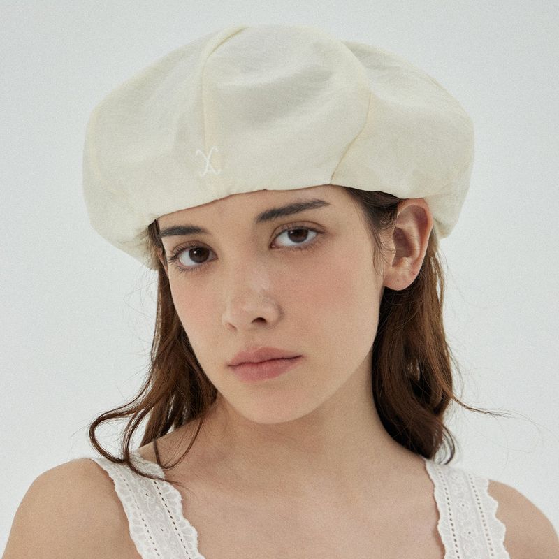 VA Curved Logo Easy Fit Newsboy Cap / Cream