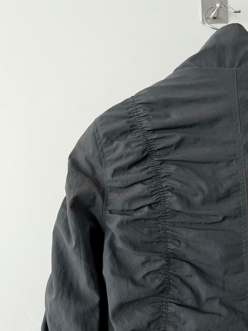 Loner windbreaker