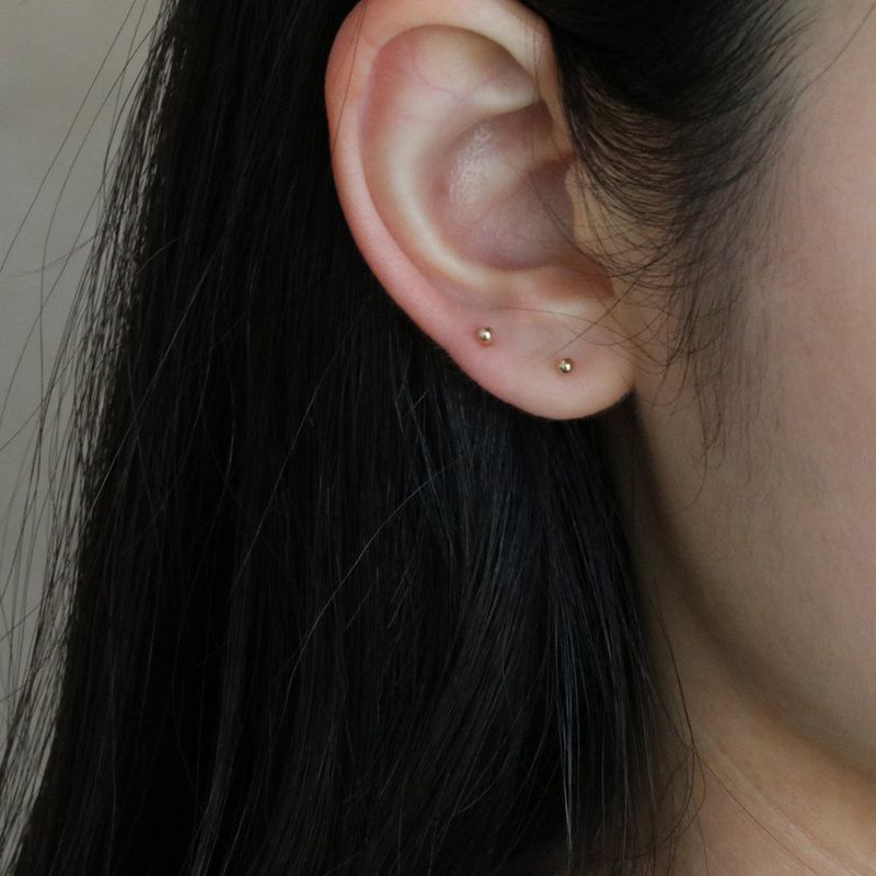 Less is more(レスイズモア)の「14Kゴールドボールミニピアス(アクセサリー)」
