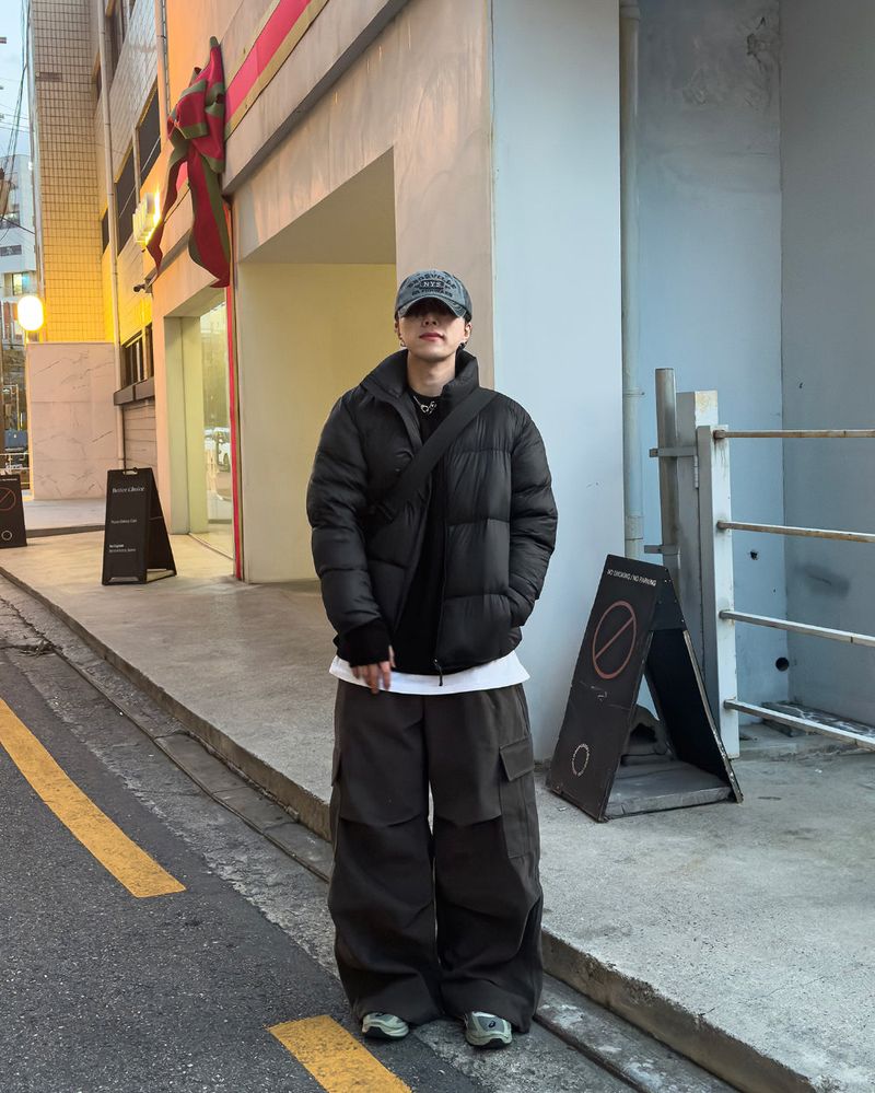 JIIGEUM（ジグム）の「Work Cargo Pants 2C Peach Brushed Wide（Pants）」