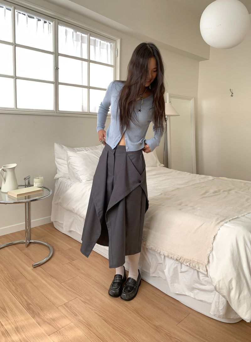 WOOL V-NECK CARDIGAN (5C)