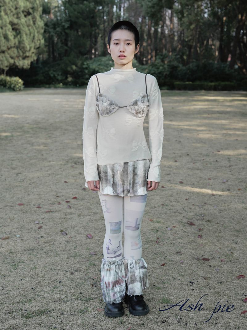 AW25 Air layer bow sweater
