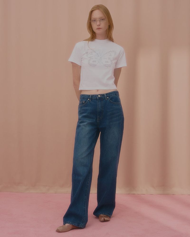 TEXT BUTTERFLY CROP TSHIRT-WHITE