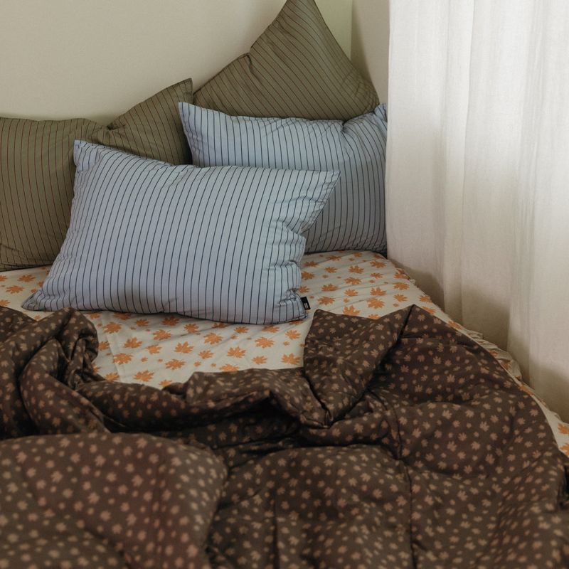 Dust-Free Maple Pattern - Brown Duvet Cover - Q size
