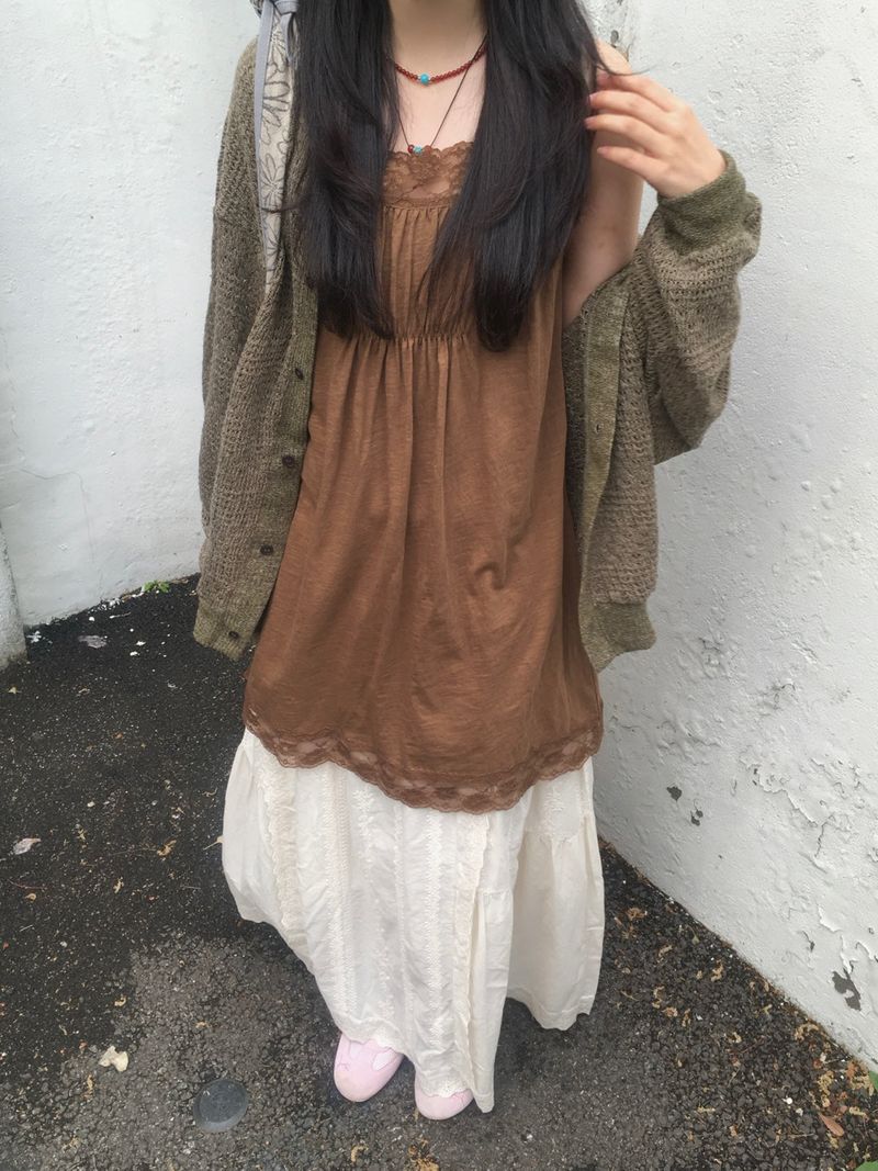 lace sleeveless shirt