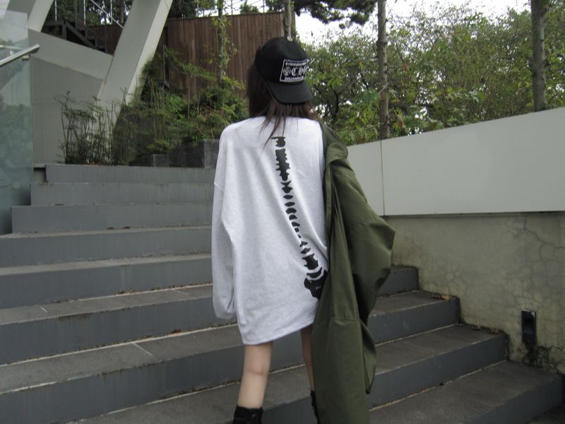 TTSTUDIO(ティーティースタジオ)の「Skeleton bone-T(Tops)」