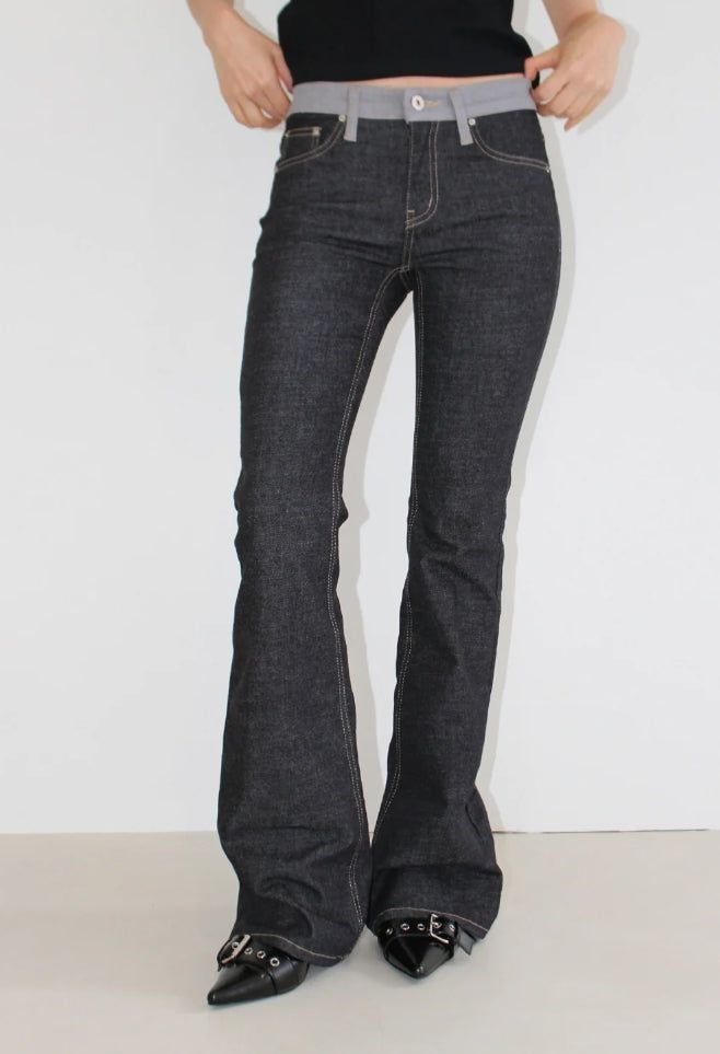 AAKE(アケ)の「COLOR BLOCK BOOTCUT DENIM(Pants)」