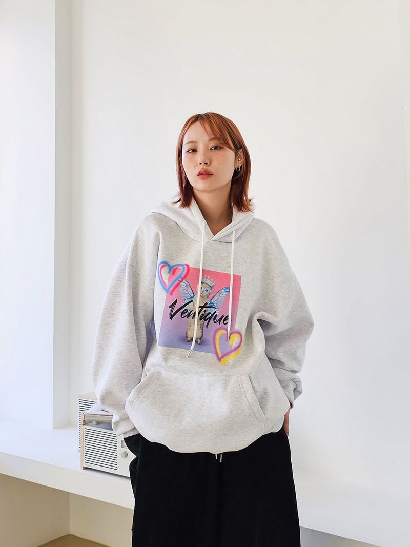 VENTIQUE（ベンティーク）の「VENTIQUE Flying Cat Hoodie 3color（Tops）」