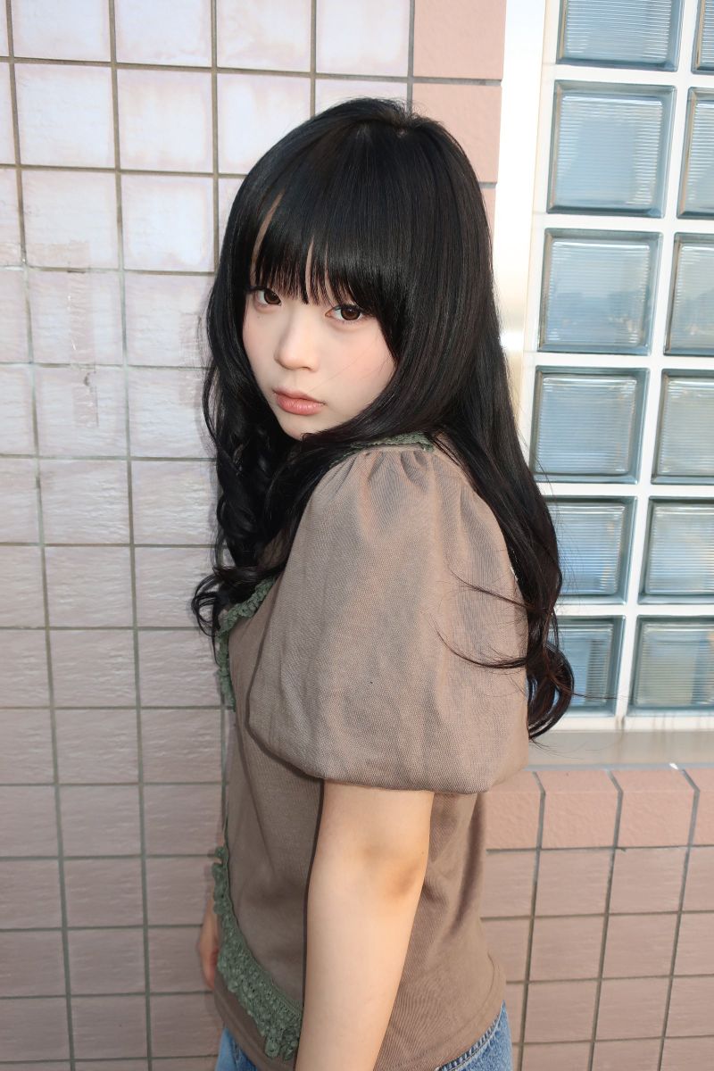 ドーリーフリルTシャツ