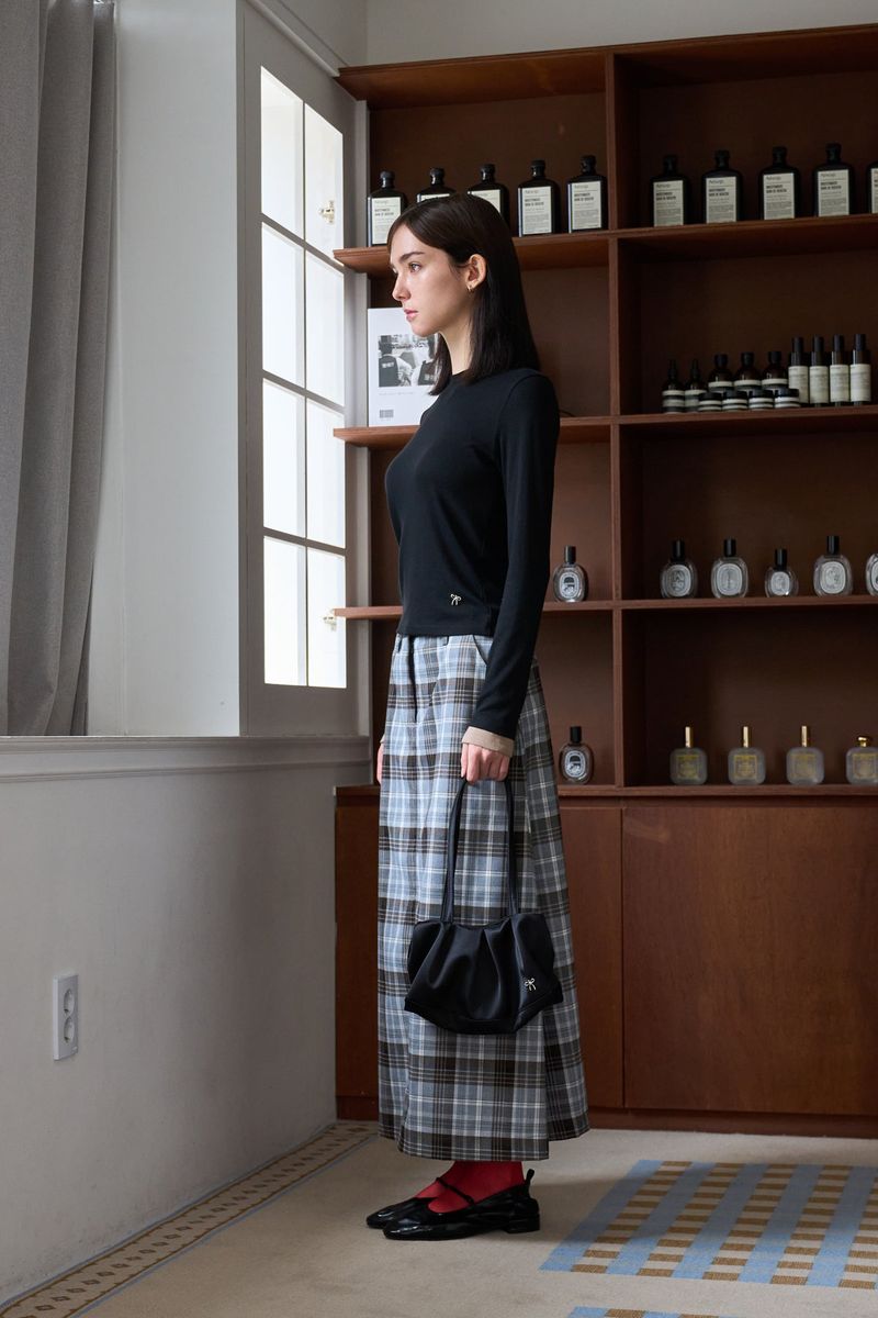 RIBBON POINT T BLACK