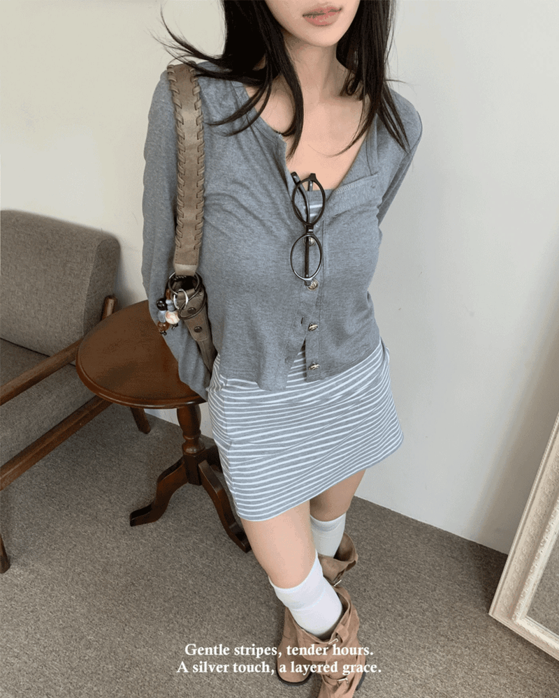 GUSTA（グスタ）の「Light Hour Striped Sleeveless Dress & Silver Button Cardigan 2-piece Set (Gray)（Dresses）」