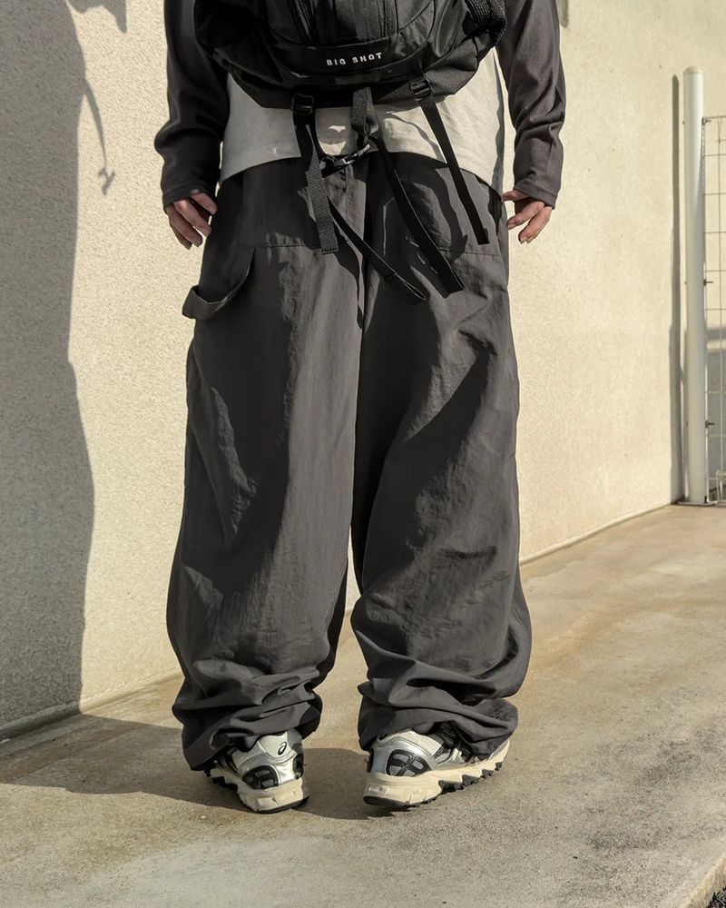 Dock rivet panel nylon pants